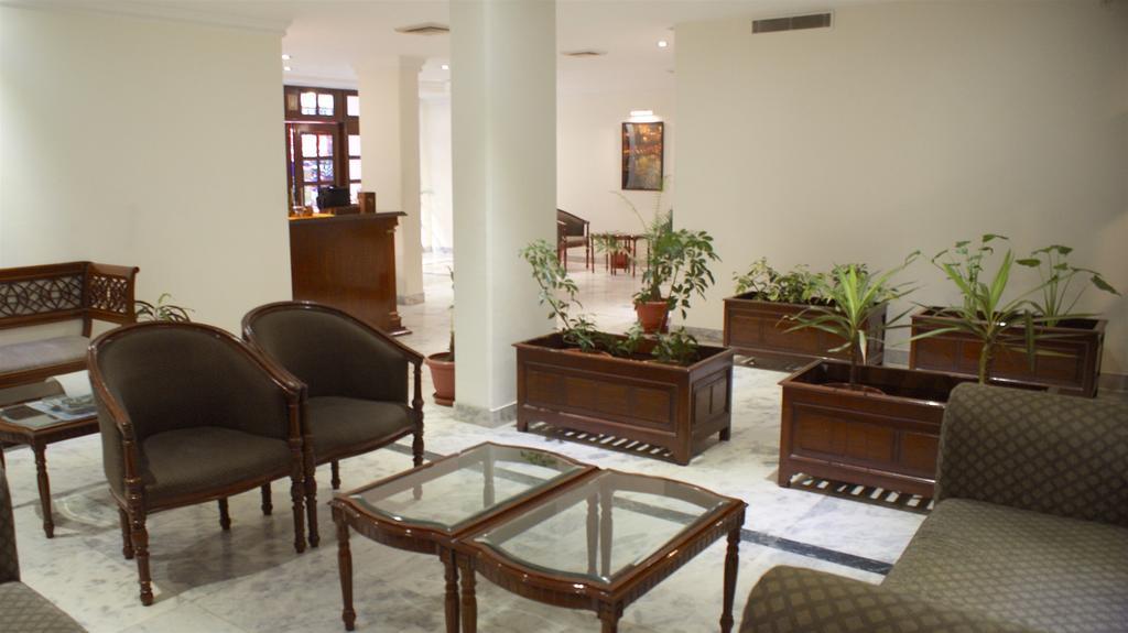 Hotel Alpana Haridwār Buitenkant foto