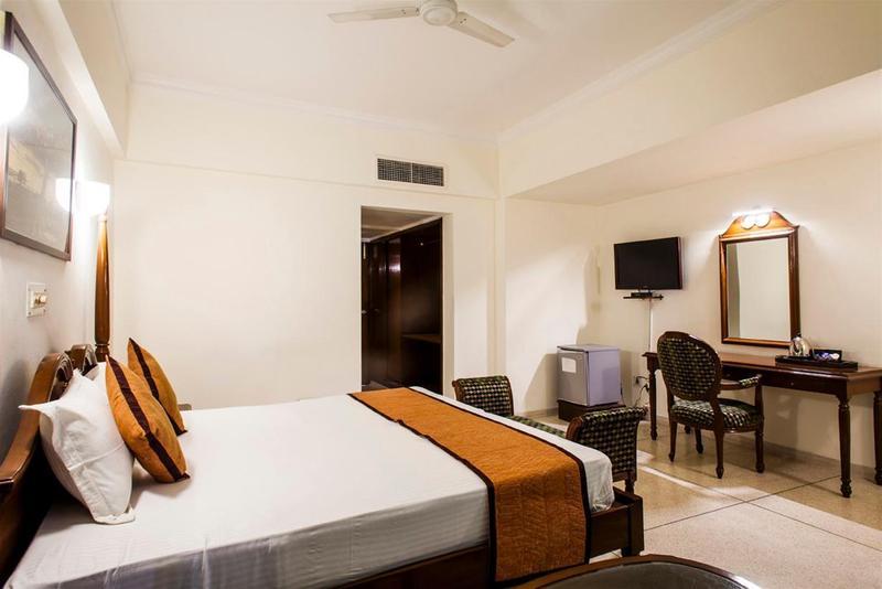 Hotel Alpana Haridwār Buitenkant foto