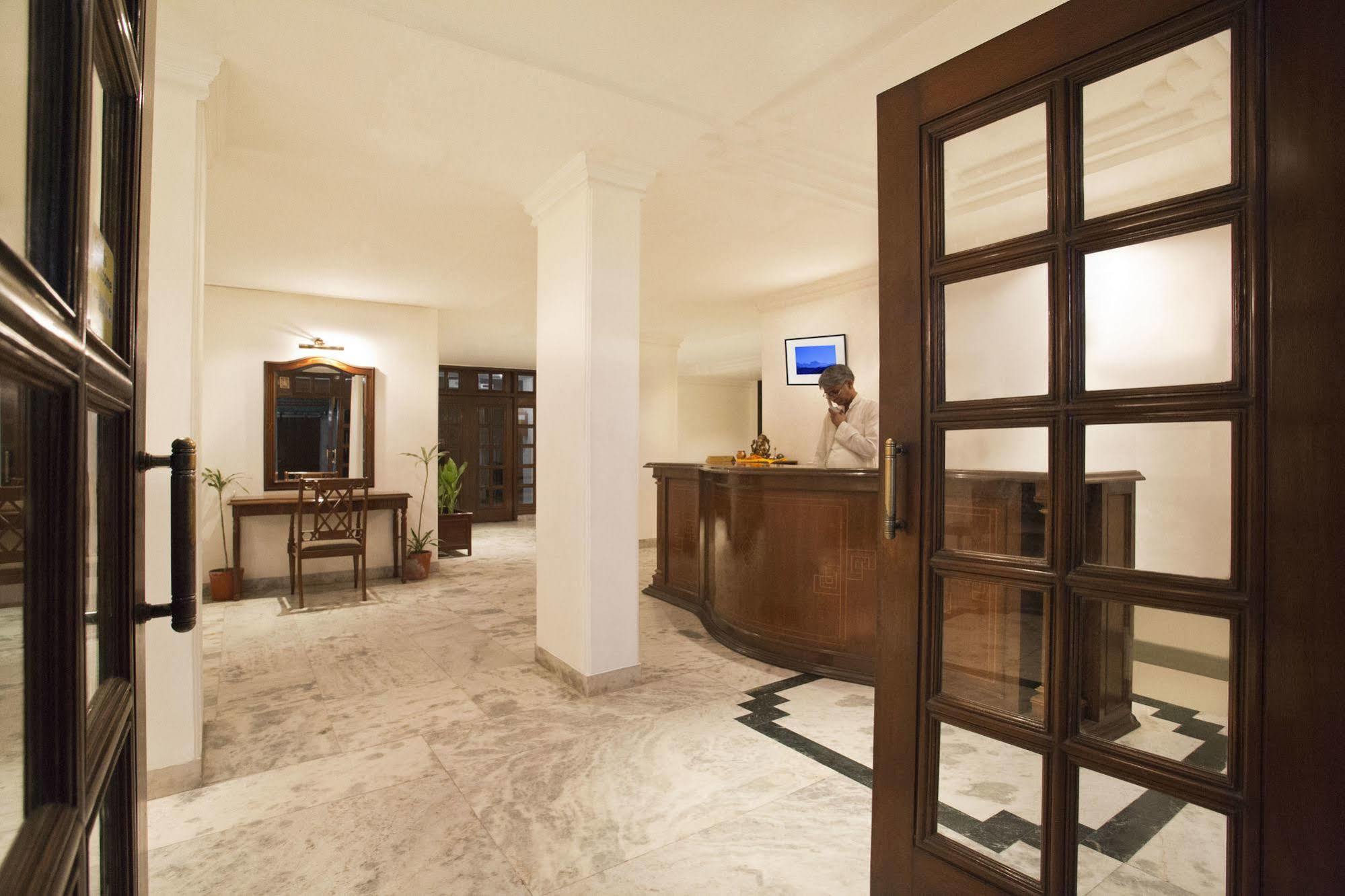 Hotel Alpana Haridwār Buitenkant foto